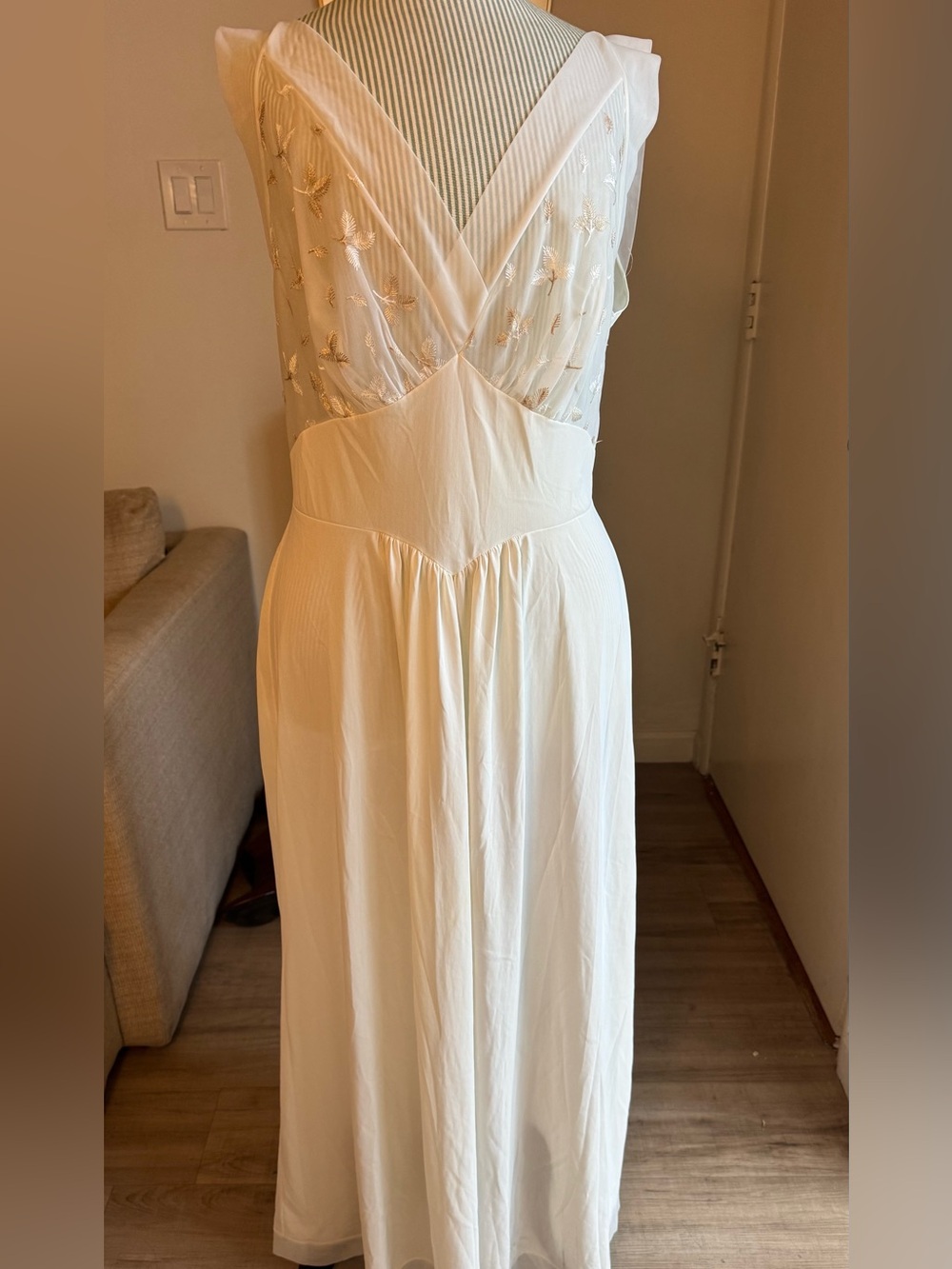 Vintage Vanity Fair 1960
Ivory Sheer-Embroidered Bridal  Gown